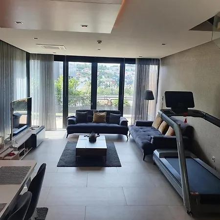Villa Terrace Life *
